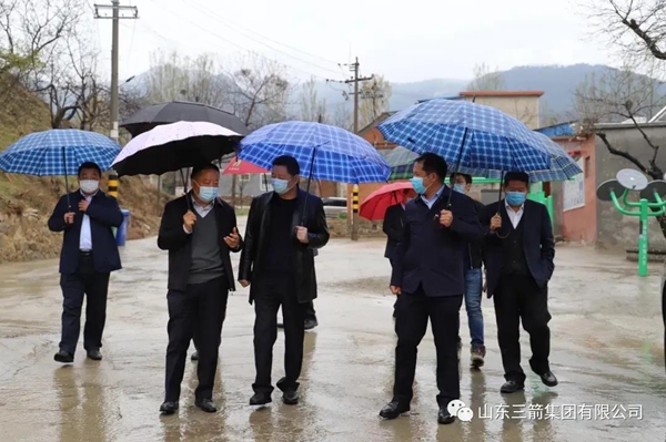 精準(zhǔn)扶貧|山東三箭集團(tuán)董事長楊承林調(diào)研脫貧攻堅(jiān) ,確保工作成效
